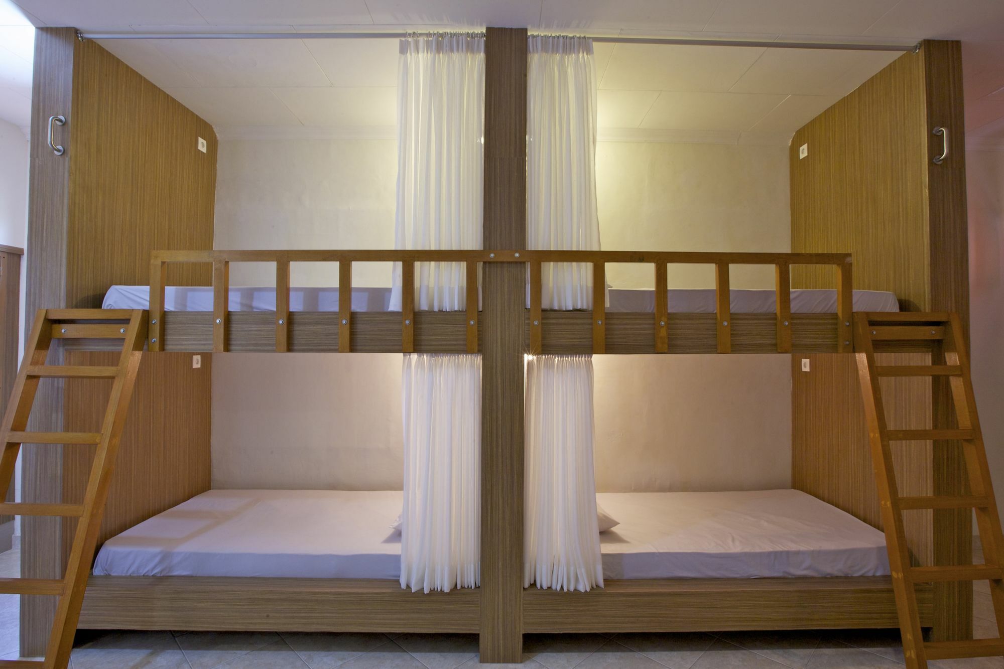 Kuta Dormitory At Simpang Inn Exterior foto