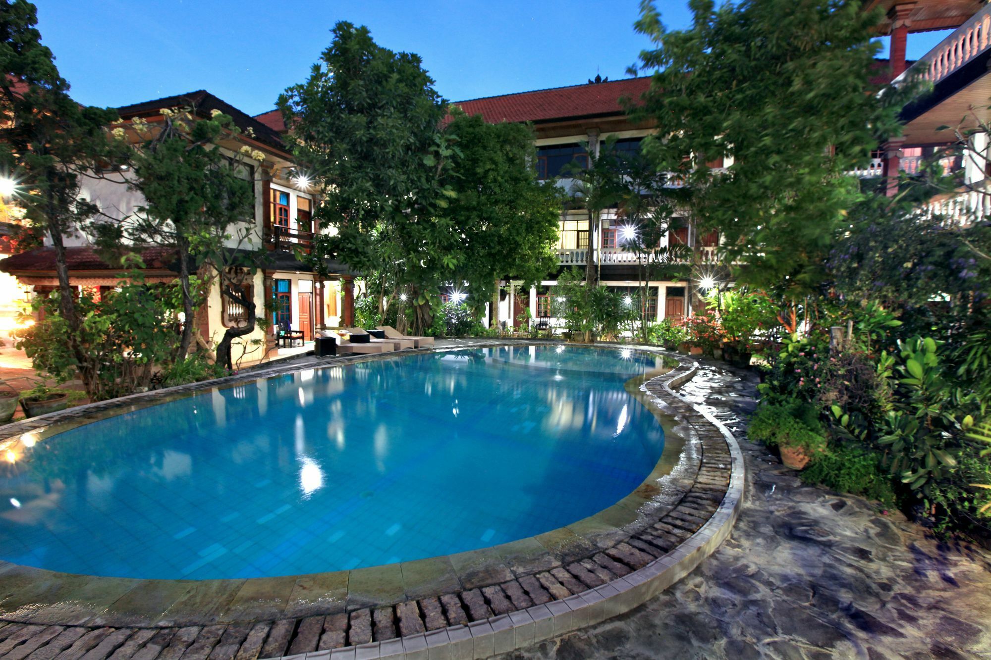 Kuta Dormitory At Simpang Inn Exterior foto