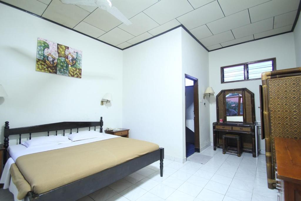 Kuta Dormitory At Simpang Inn Exterior foto