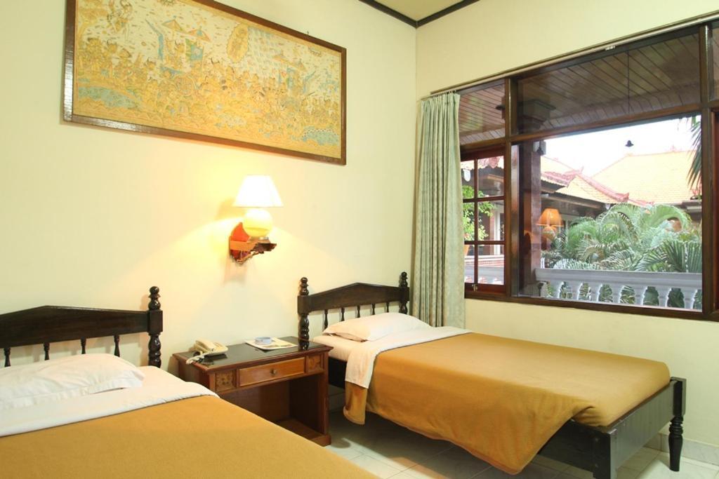 Kuta Dormitory At Simpang Inn Exterior foto